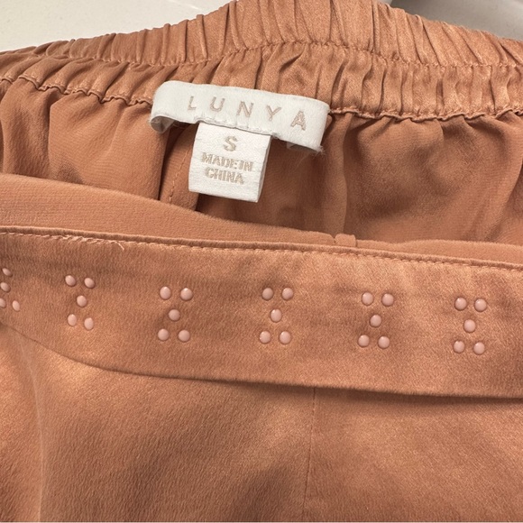 Lunya Peach Washable Silk Tulip Back Tank & Shorts Pajama Set, Small - Picture 10 of 12